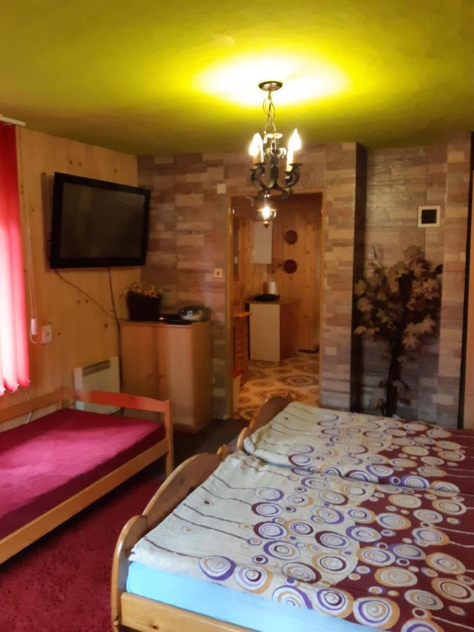 Drevenica Talia Apartment Liptovsky Mikulas Ngoại thất bức ảnh
